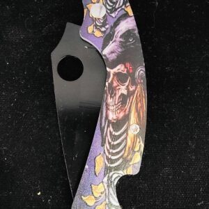 6.5-inch knife with a sharp stainless steel blade, available in two assorted colors, perfect for everyday carry and outdoor use